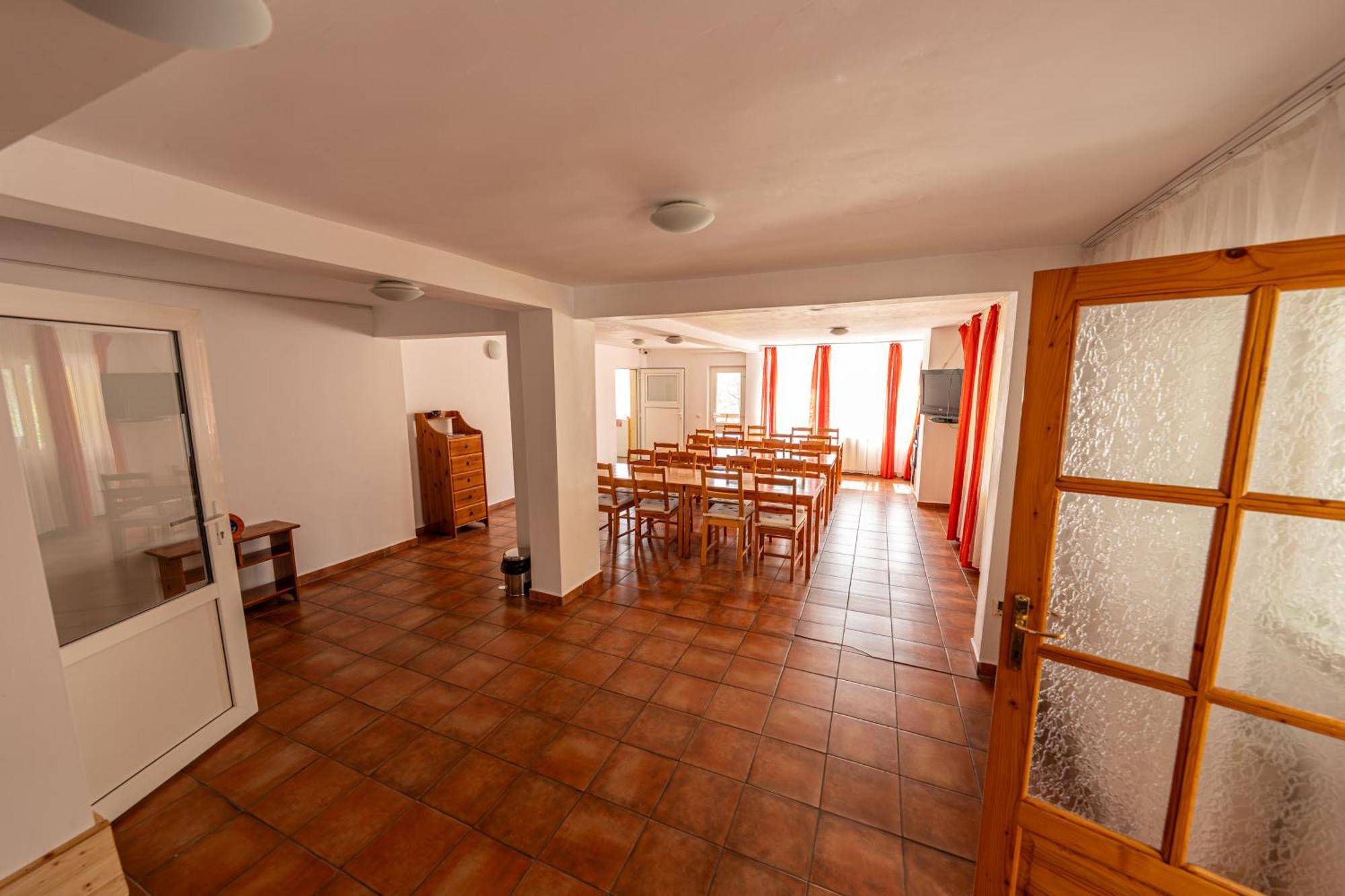 Pensiunea Tiuta Corbeni Exterior foto